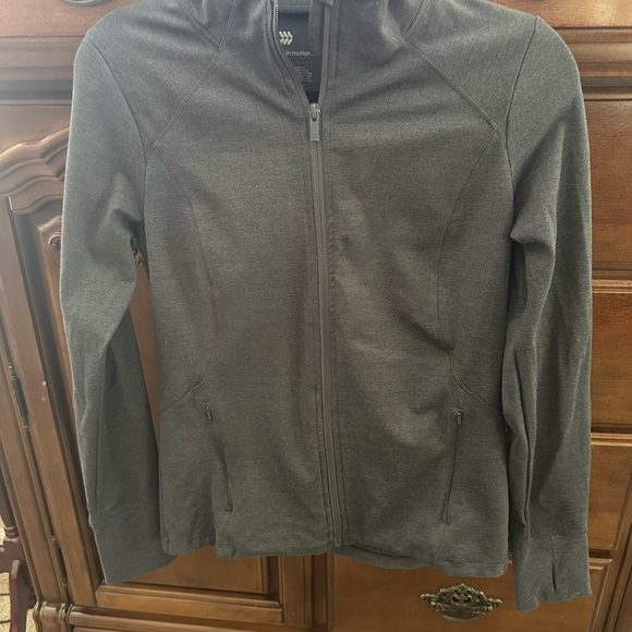 All In Motion Gray Full-Zip Jacket - Picture 1 of 10